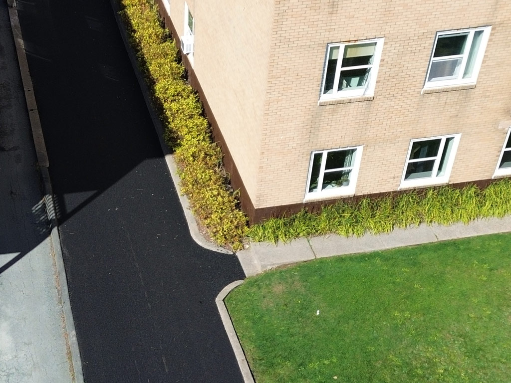 condominium laneway paving