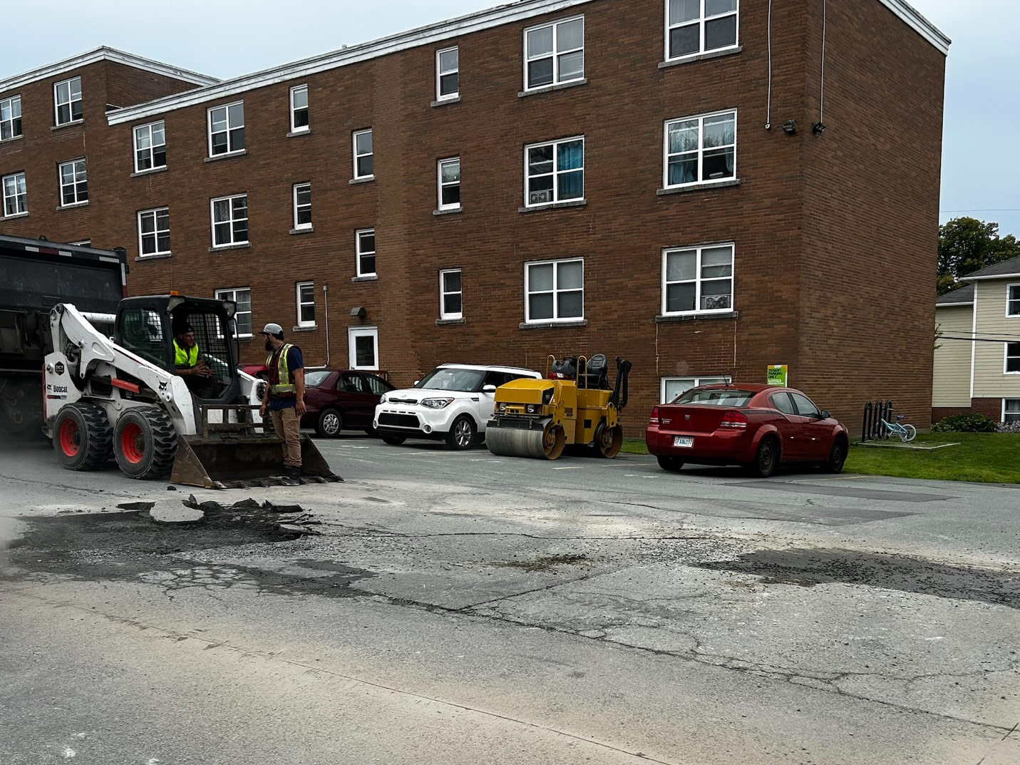 driveway and parking lot maintenance